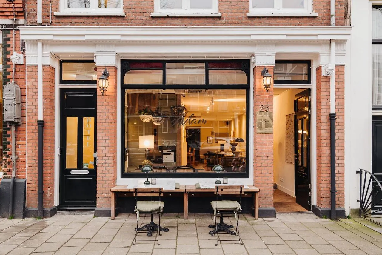 2 Romantic Hotels in Jordaan Worth Booking as a Couple