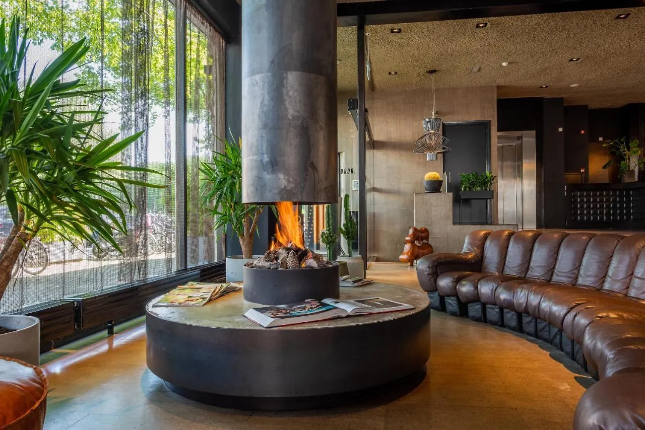 4 Romantic Hotels Close to Netherlands Maritime Museum