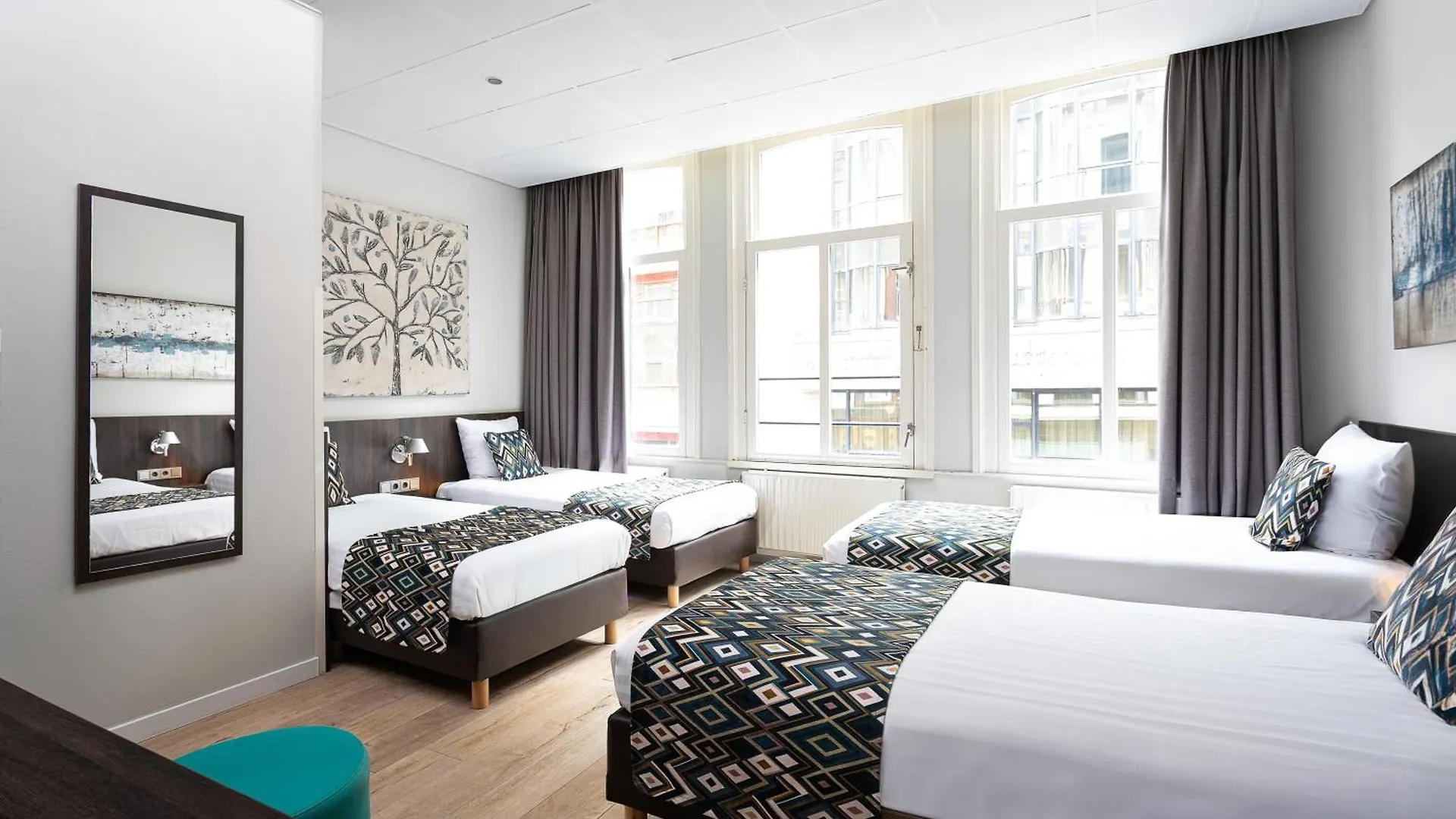 4 Hotels Near National Pipe Museum That Deliver