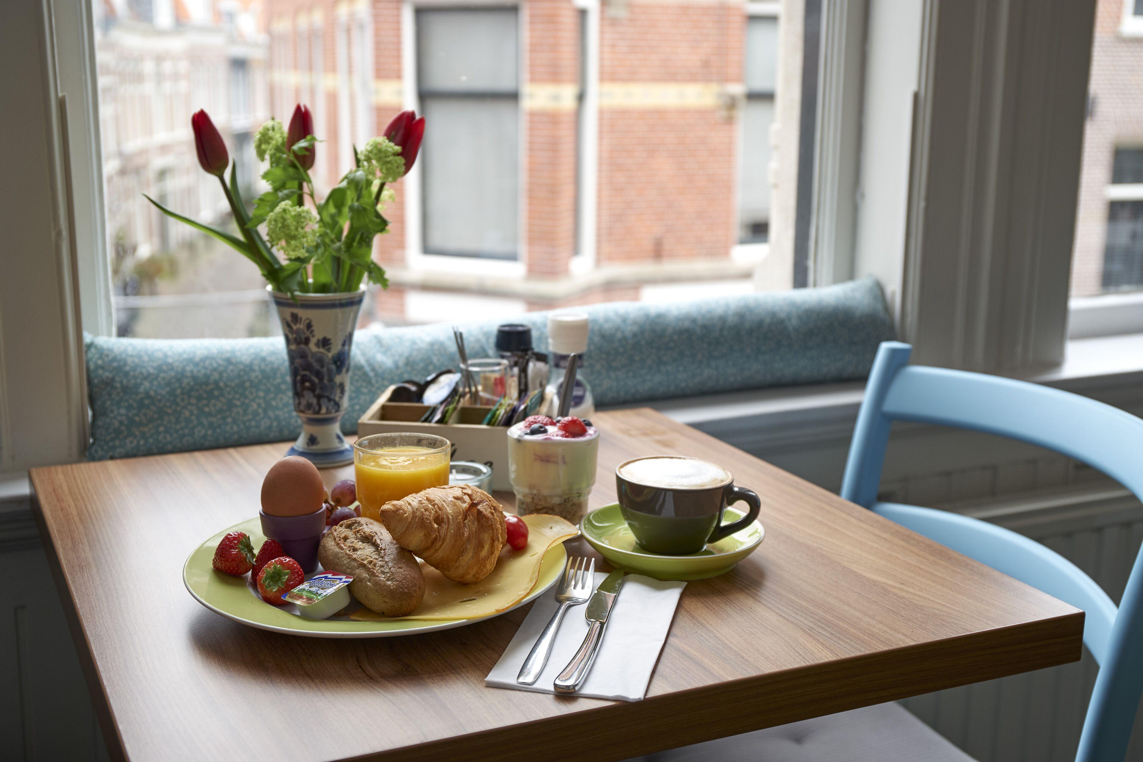 Where to Stay Near SnowPlanet: 12 Central Hotels Ranked